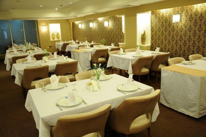 אדאנה Inci Hotel מראה חיצוני תמונה