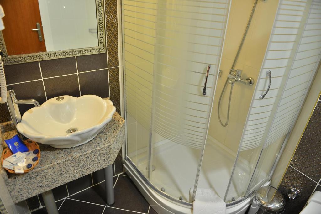 אדאנה Inci Hotel חדר תמונה