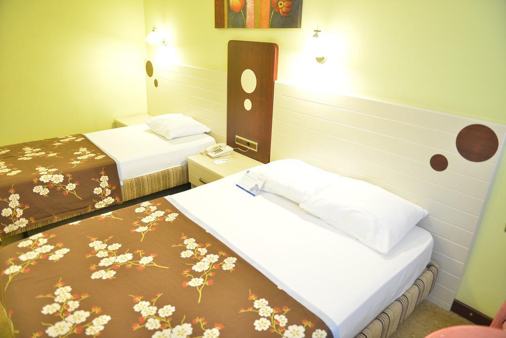 אדאנה Inci Hotel מראה חיצוני תמונה